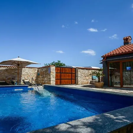 Villa Lucia *