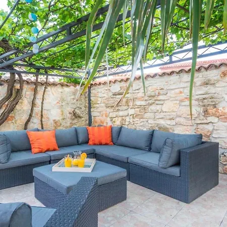 Villa Lucia *