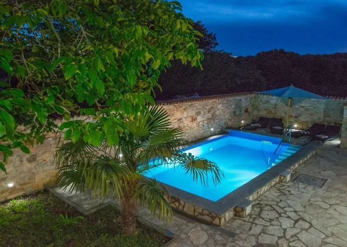 Βίλα Lucia Veliki Vareški