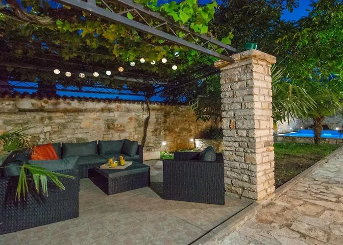 Βίλα Lucia Veliki Vareški