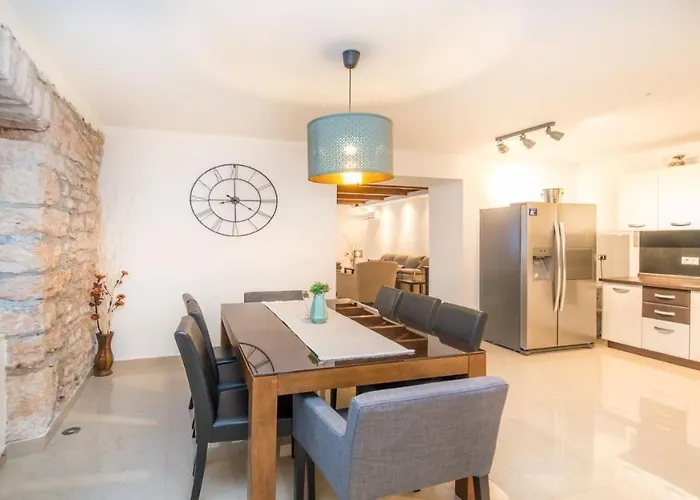 Lucia Villa Veliki Vareški