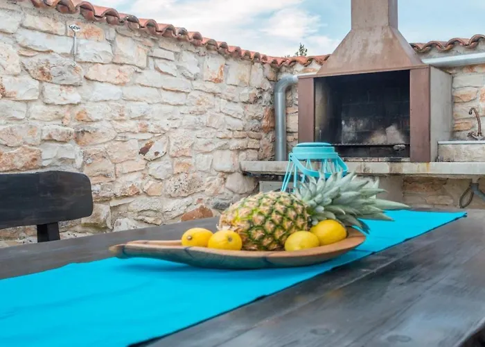 Lucia Villa Veliki Vareški