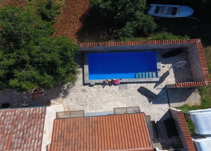 Lucia Villa Veliki Vareški